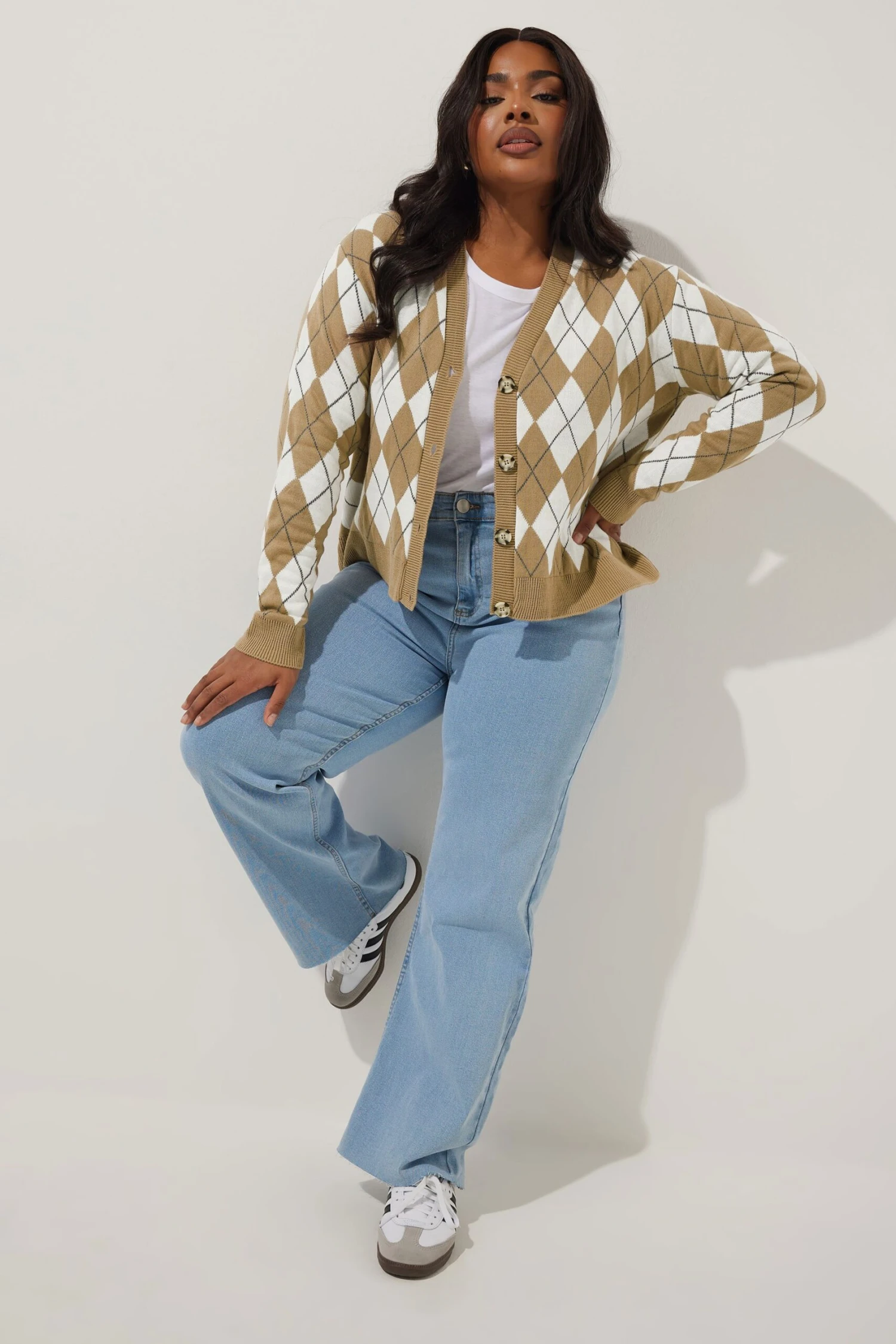 LIMITED COLLECTION - Cardigan Marron En Maille Design Carreaux 4 LIMITED COLLECTION - Cardigan Marron En Maille Design Carreaux – Image 2