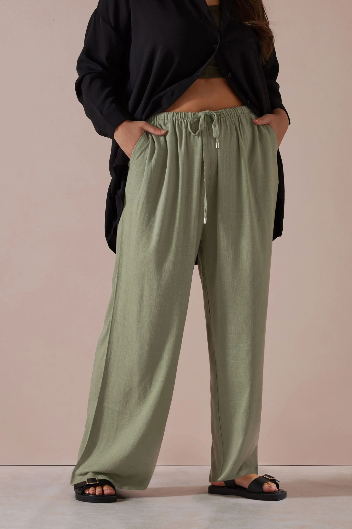 YOURS - Pantalon Vert Olive Plissé En Lin 4 YOURS - Pantalon Vert Olive Plissé En Lin – Image 2