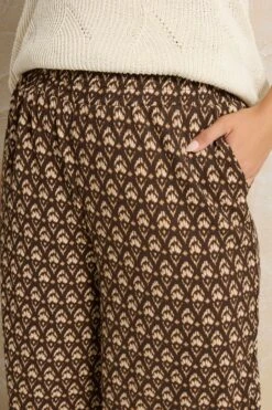 YOURS Curve Pantalon Large Texturé à Imprimé Ikat Marron -Evans Boutique 6d6db053 4071 4b 303708 D
