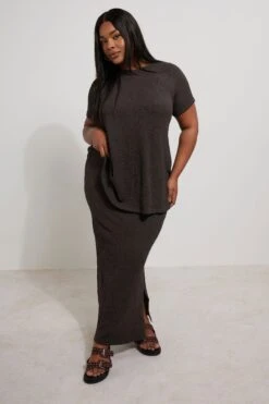 YOURS - Top Marron Chocolat Texturé Volanté -Evans Boutique 6e0f0dba 96e9 4c 322459 B