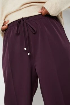 YOURS - Pantalon Bordeaux Coupe Wide Leg à Poches 11 YOURS - Pantalon Bordeaux Coupe Wide Leg à Poches -Evans Boutique 6e1bc1c0 f8e1 47 140069 C