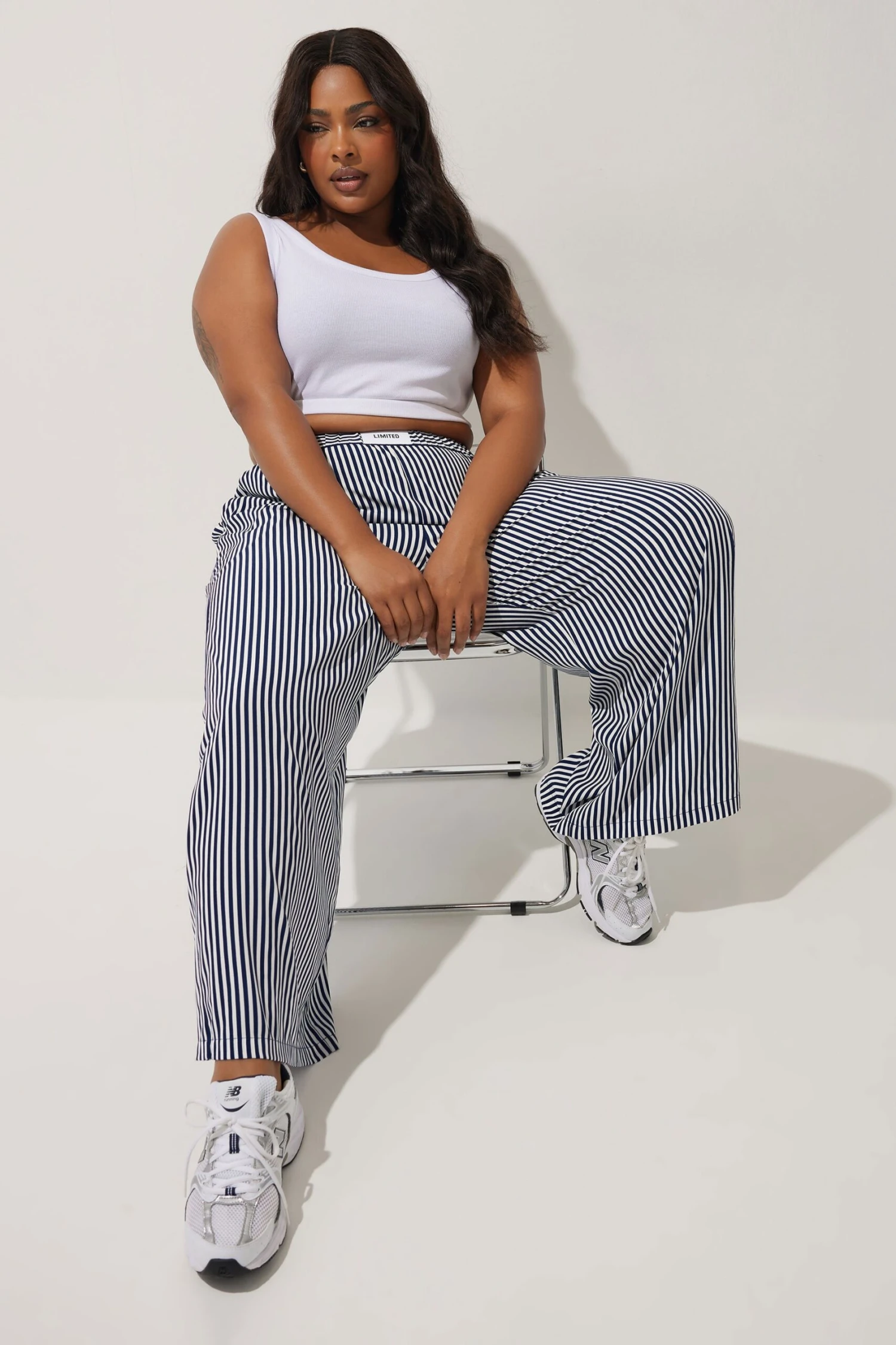 LIMITED COLLECTION - Pantalon Effet Boxer Bleu Marine à Rayures 3 LIMITED COLLECTION - Pantalon Effet Boxer Bleu Marine à Rayures