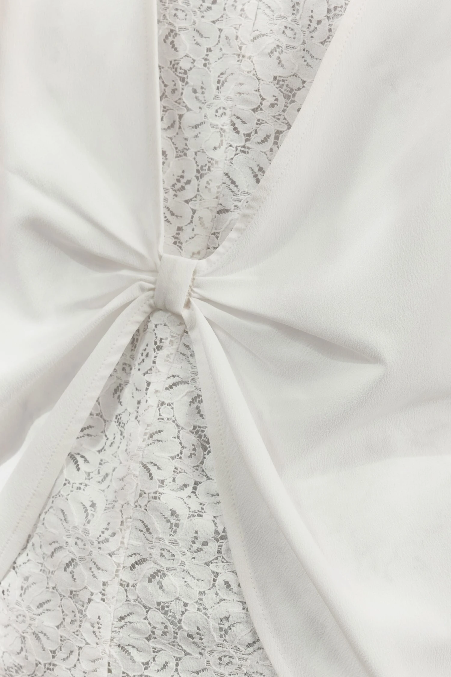 YOURS - Top Blanc Léger Découpé Dentelle Floral 6 YOURS - Top Blanc Léger Découpé Dentelle Floral – Image 4