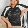 YOURS - Top Noir & Blanc Varsity 'LA West Coast' En Jersey 1 YOURS - Top Noir & Blanc Varsity 'LA West Coast' En Jersey -Evans Boutique 7242531a f521 44 303738 A