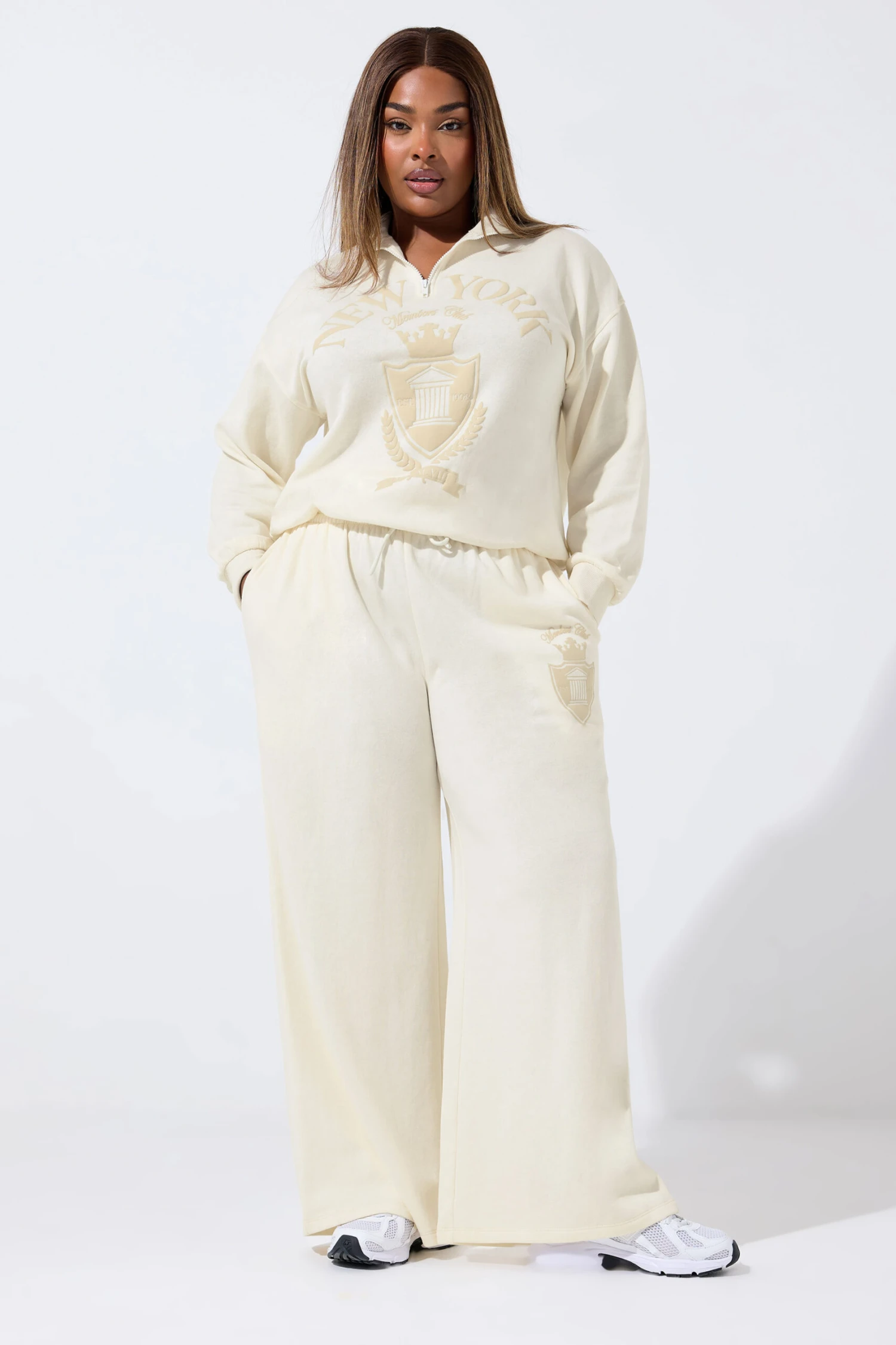 LIMITED COLLECTION Sweat-shirt Curve Cream « New York » à Fermeture éclair Quart De Tour 4 LIMITED COLLECTION Sweat-shirt Curve Cream « New York » à Fermeture éclair Quart De Tour – Image 2