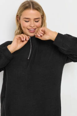 YOURS - Robe-Pull Noire Nervurée En Maille 10 YOURS - Robe-Pull Noire Nervurée En Maille -Evans Boutique 735fd10a 3d6a 4c 321600 D