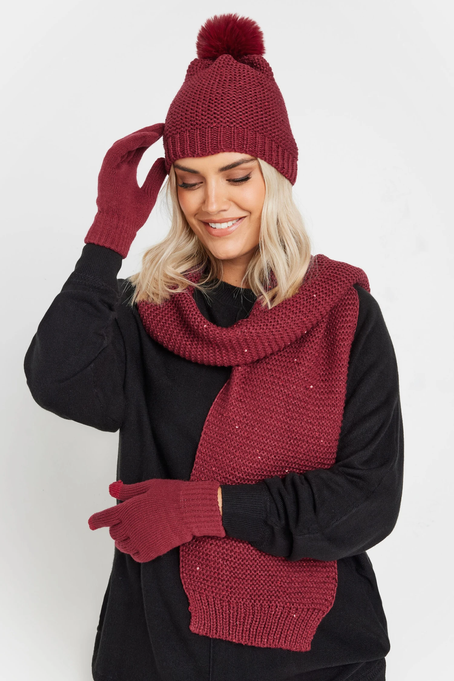 Ensemble Bonnet, Gants Et écharpe Tricotés à Paillettes Rouges 3 Ensemble Bonnet, Gants Et écharpe Tricotés à Paillettes Rouges