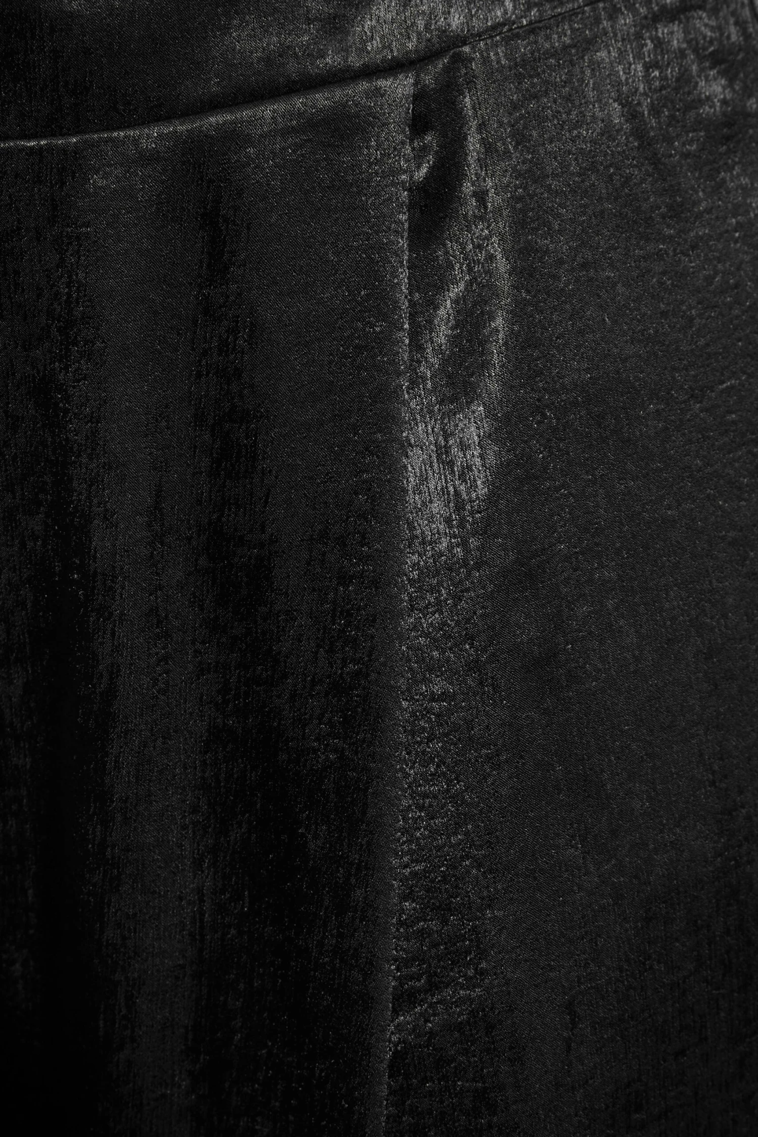 Pantalon Noir Satiné Wide Leg 5 Pantalon Noir Satiné Wide Leg – Image 3