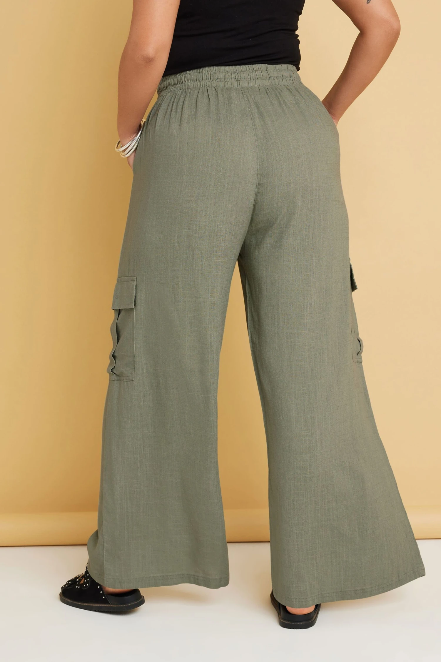 YOURS - Pantalon Wide Leg Cargo Vert Kaki En Lin 6 YOURS - Pantalon Wide Leg Cargo Vert Kaki En Lin – Image 4