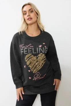 YOURS Curve Sweat-shirt Gris à Imprimé Cœur « True Love Feeling »