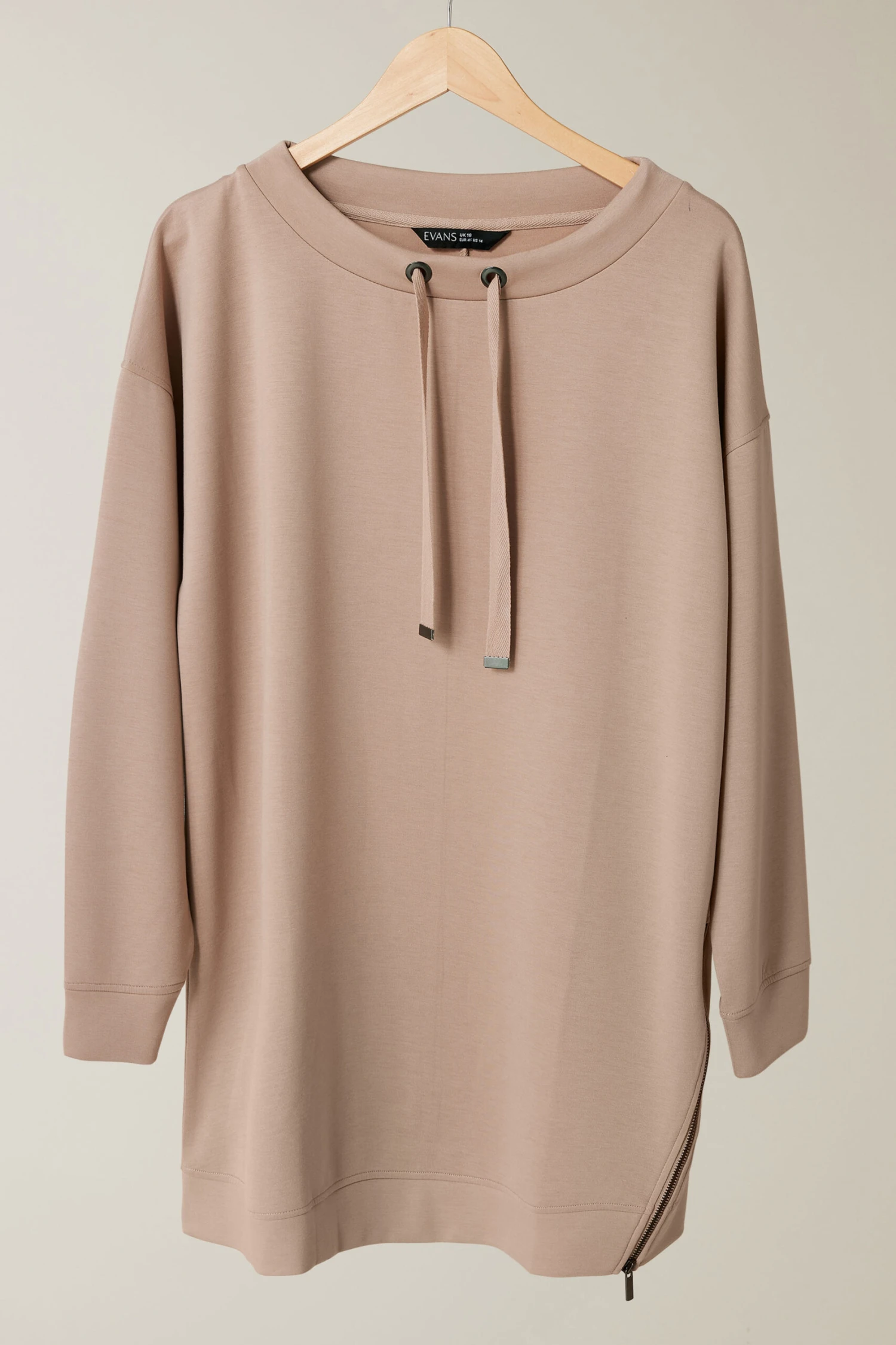 EVANS Curve Natural Brown Luxe Zip Detail Sweatshirt 7 EVANS Curve Natural Brown Luxe Zip Detail Sweatshirt – Image 5