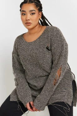 YOURS - Pull Grisé Déchiré En Maille Manches Longues 10 YOURS - Pull Grisé Déchiré En Maille Manches Longues -Evans Boutique 7718503c 03ee 4f 303580 D