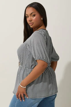 LIMITED COLLECTION - Top Smocké Noir à Carreaux & Noeuds -Evans Boutique 78190509 44c0 49 216683 C