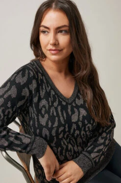 EVANS Curve Black Leopard Print Metallic Knitted Jumper 11 EVANS Curve Black Leopard Print Metallic Knitted Jumper -Evans Boutique 78bf1917 d4d6 41 615648 D