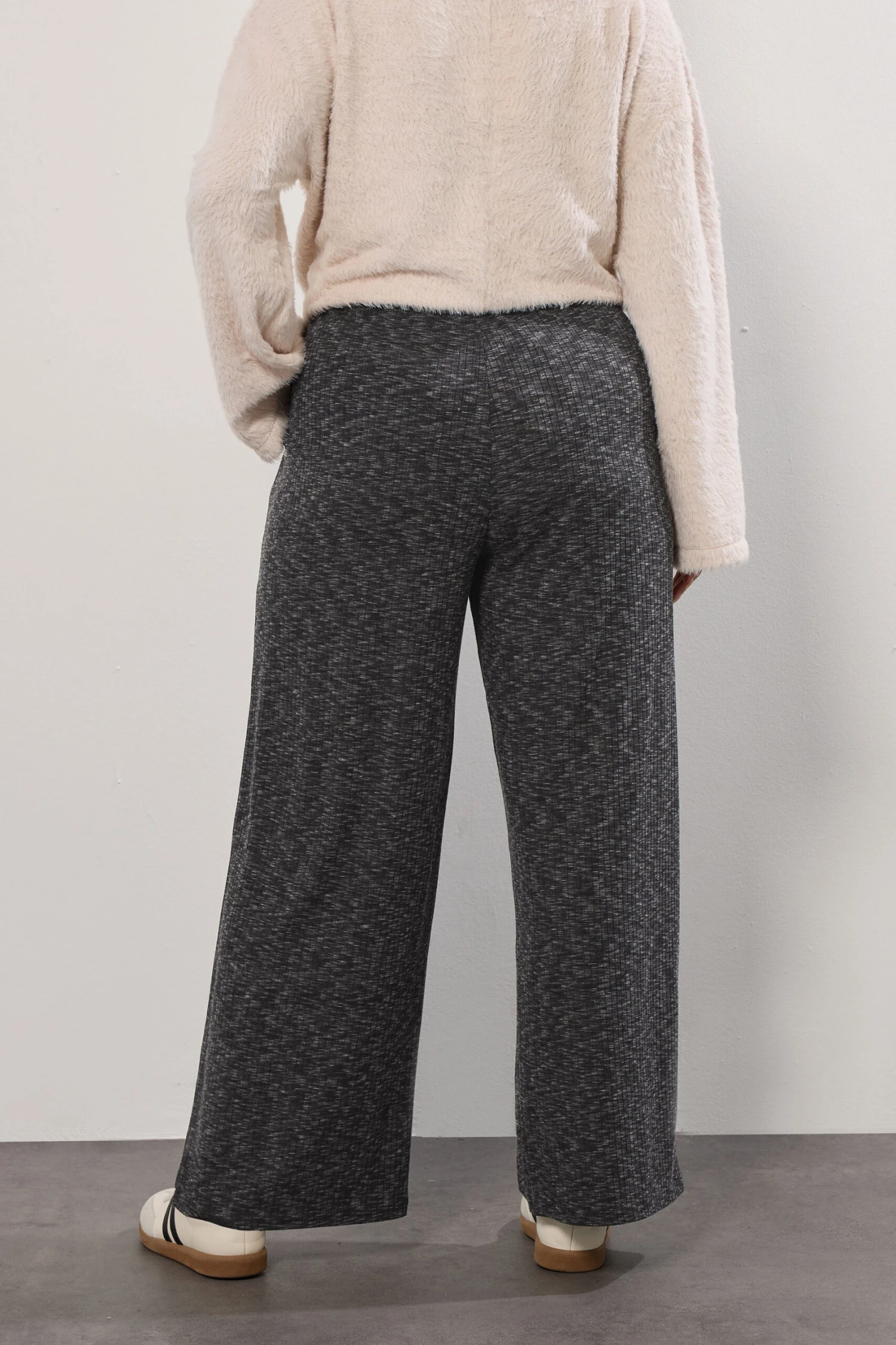 YOURS Curve Pantalon Large Côtelé Gris Chiné 5 YOURS Curve Pantalon Large Côtelé Gris Chiné – Image 3