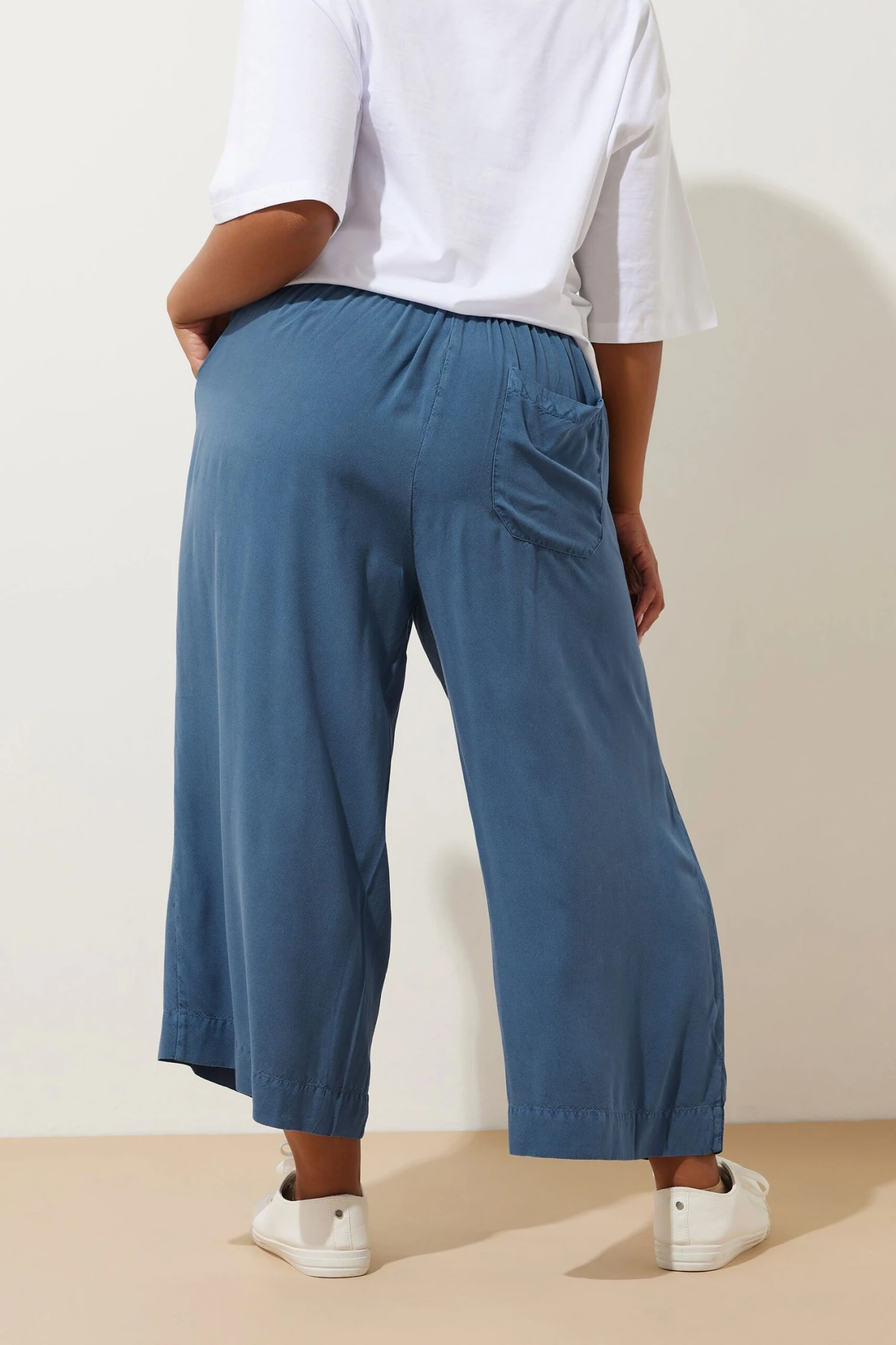 YOURS - Pantalon Jupe-Culotte Chambray Bleu Foncé 5 YOURS - Pantalon Jupe-Culotte Chambray Bleu Foncé – Image 3