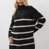 YOURS - Pull Col Roulé Noir & Crème à Rayures -Evans Boutique 7bd3cf60 9e32 44 280299 A
