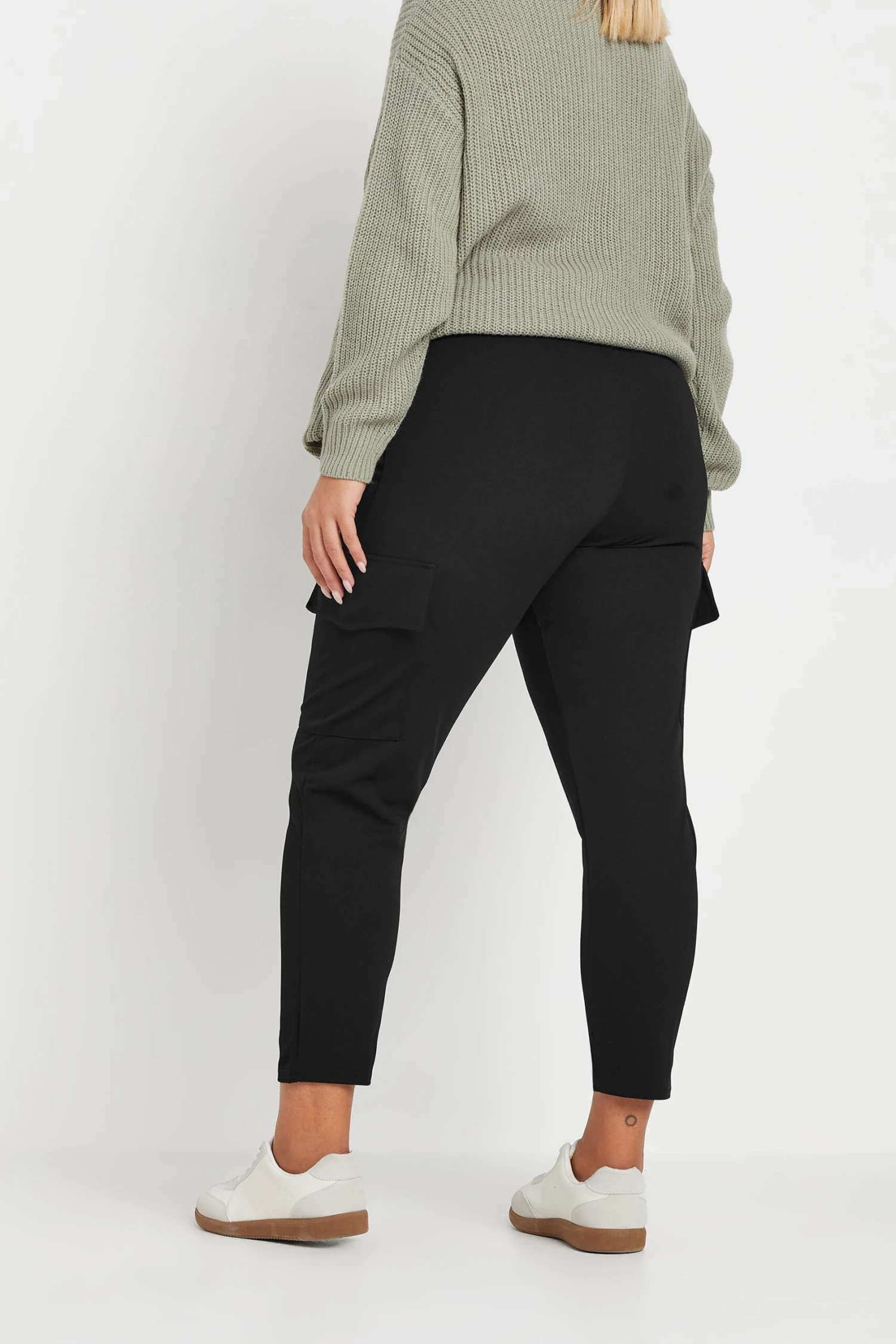 YOURS - Pantalon Noir Coupe Droite à Poches 6 YOURS - Pantalon Noir Coupe Droite à Poches – Image 4