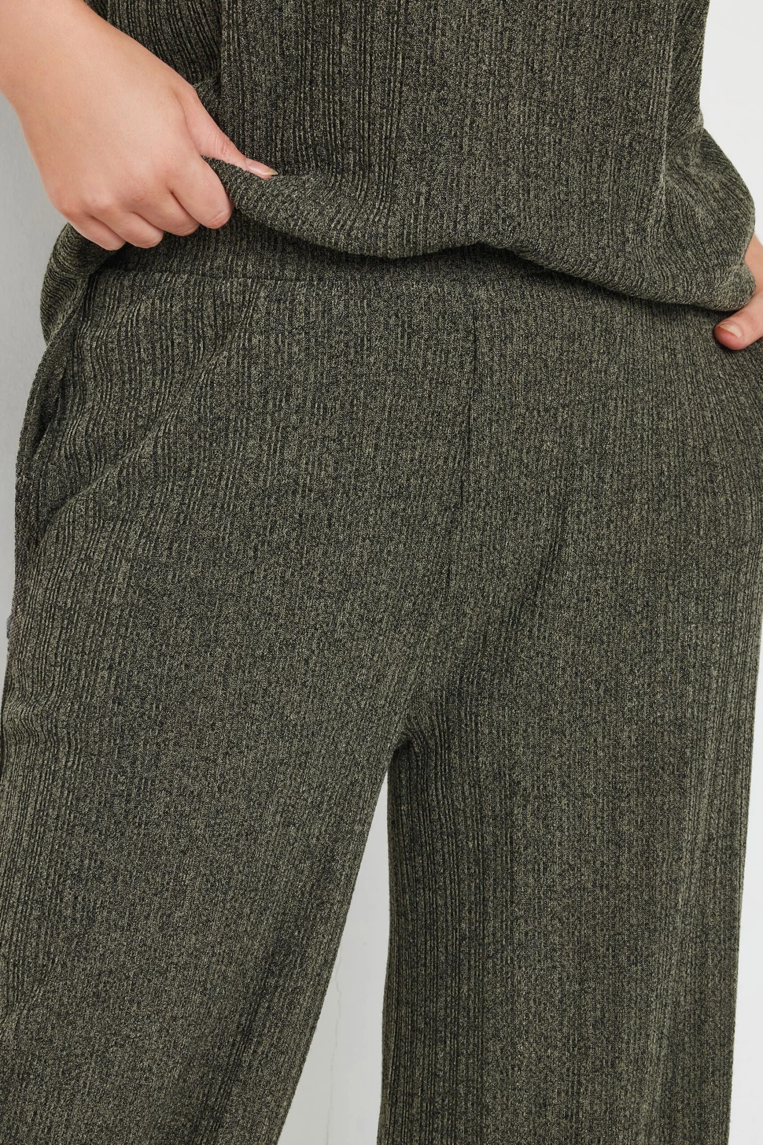 YOURS - Pantalon Vert Kaki Wide Leg à Rayures 6 YOURS - Pantalon Vert Kaki Wide Leg à Rayures – Image 4