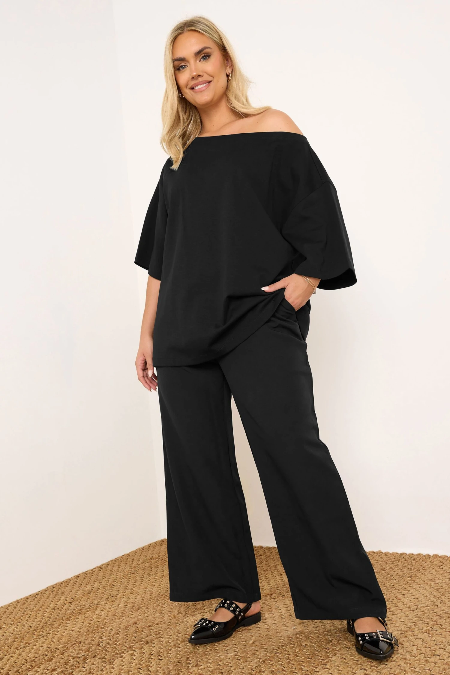 YOURS - Top Oversize Noir 4 YOURS - Top Oversize Noir – Image 2