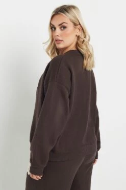 YOURS - Sweatshirt Marron 'Boston' Manches Longues 13 YOURS - Sweatshirt Marron 'Boston' Manches Longues -Evans Boutique 824a93f4 8e36 4d 126672 C