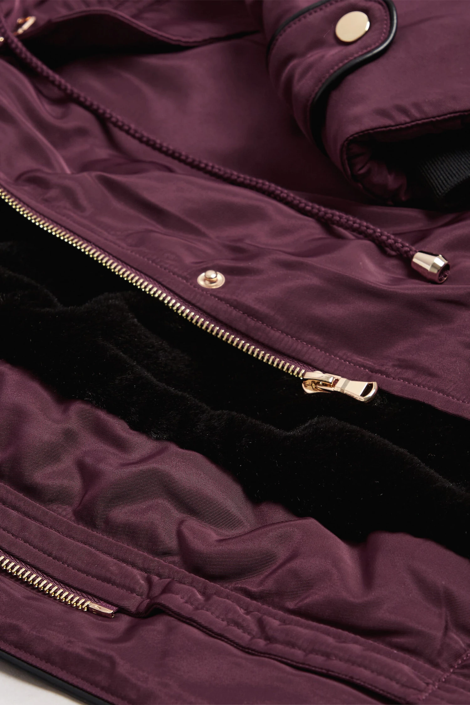 YOURS - Manteau Parka Bordeaux Capuche Fausse Fourrure 9 YOURS - Manteau Parka Bordeaux Capuche Fausse Fourrure – Image 7