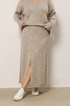 EVANS Curve Natural Brown Knitted Maxi Skirt 10 EVANS Curve Natural Brown Knitted Maxi Skirt -Evans Boutique 83f1ccf5 b5a5 47 616119 A