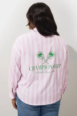 LIMITED COLLECTION - Chemisier Rose & Blanc à Rayures 'Championship' -Evans Boutique 869526e7 3fa7 48 216422 C