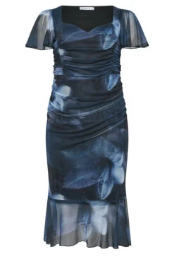 YOURS LONDON Curve Robe Longue Bleue à Col Carré Flou 11 YOURS LONDON Curve Robe Longue Bleue à Col Carré Flou -Evans Boutique 871747e3 d0ad 41 163337 X