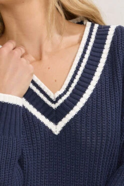 LTS Tall Navy Blue Contrast V-Neck Jumper 12 LTS Tall Navy Blue Contrast V-Neck Jumper -Evans Boutique 875f2fd0 d599 45 356368 D