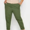 YOURS - Pantalon Chino Vert Kaki Coupe Droite 2 YOURS - Pantalon Chino Vert Kaki Coupe Droite -Evans Boutique 89eb5139 c10f 46 143444 A