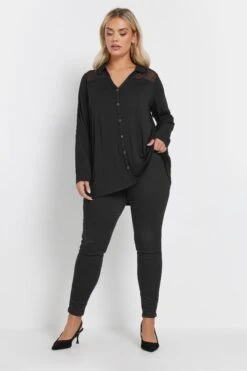 YOURS - Chemisier Noir En Filet Manches Longues 8 YOURS - Chemisier Noir En Filet Manches Longues -Evans Boutique 8c44a20a e0e8 4f 322236 B