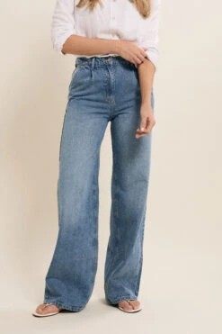 LTS Tall Blue Denim Pleated Wide Leg Jeans 9 LTS Tall Blue Denim Pleated Wide Leg Jeans -Evans Boutique 8caca770 7a29 4a 355685 C