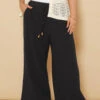 YOURS - Pantalon Coupe Wide Leg Noir Plissé à Poches 1 YOURS - Pantalon Coupe Wide Leg Noir Plissé à Poches -Evans Boutique 8edbeee4 771c 4c 310118 A
