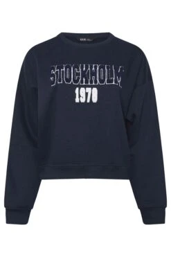 YOURS - Sweatshirt Bleu Marine 'Stockholm 1978' 14 YOURS - Sweatshirt Bleu Marine 'Stockholm 1978' -Evans Boutique 8f342680 3b69 4b 126667 X