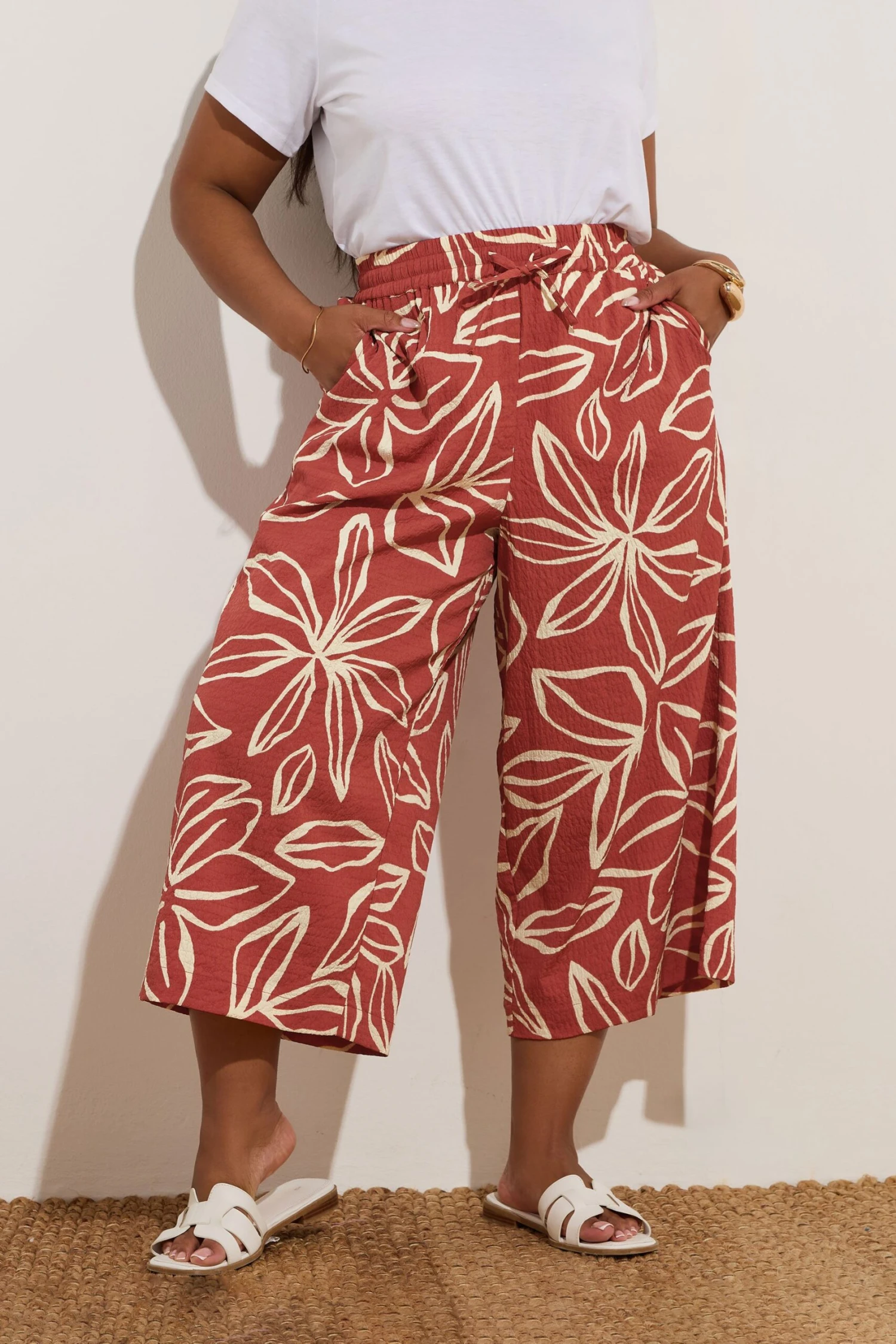 YOURS - Pantalon Jupe-Culotte Rouille Texturé Floral 3 YOURS - Pantalon Jupe-Culotte Rouille Texturé Floral