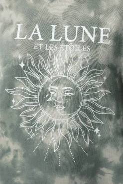 LIMITED COLLECTION Sweat-shirt Gris Curve « La Lune » Tie-dye 12 LIMITED COLLECTION Sweat-shirt Gris Curve « La Lune » Tie-dye -Evans Boutique 90cea7a4 9530 45 216549 D