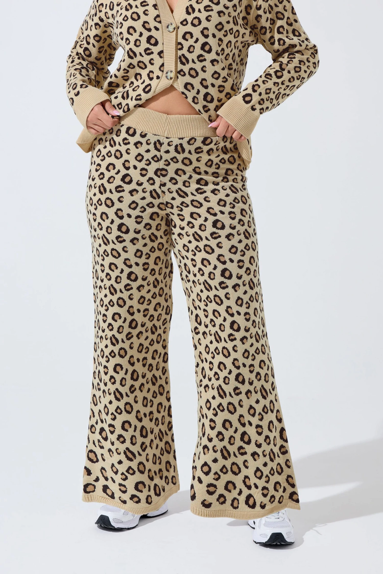 LIMITED COLLECTION - Pantalon Beige Wide Leg Design Léopard 4 LIMITED COLLECTION - Pantalon Beige Wide Leg Design Léopard – Image 2