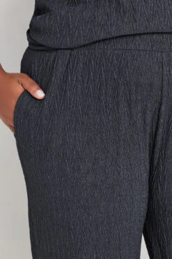 YOURS - Pantalon Gris Plissé Wide Leg -Evans Boutique 91a996f6 7ff9 41 143841 D1