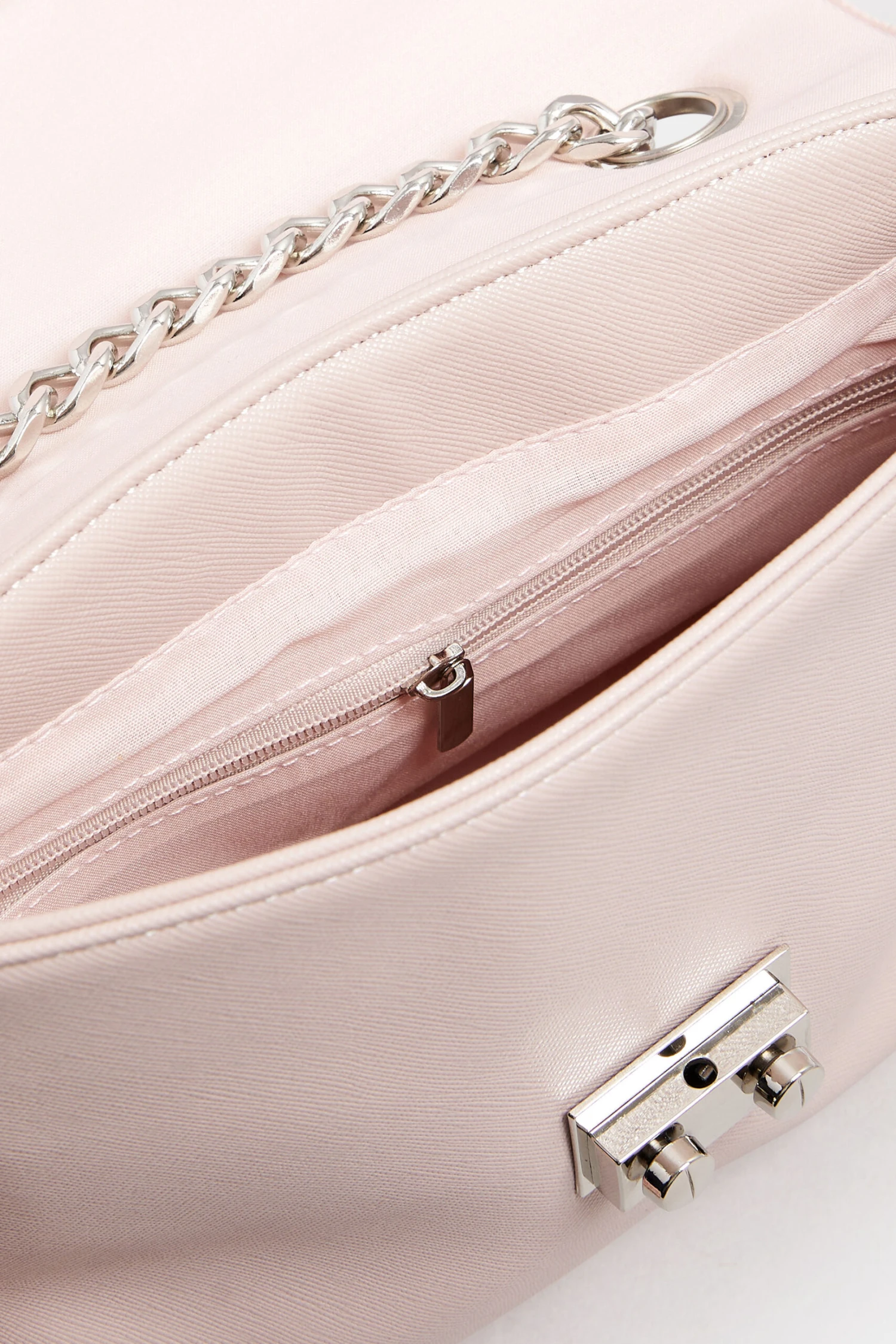 Pink Faux Leather Chain Detail Shoulder Bag 8 Pink Faux Leather Chain Detail Shoulder Bag – Image 6