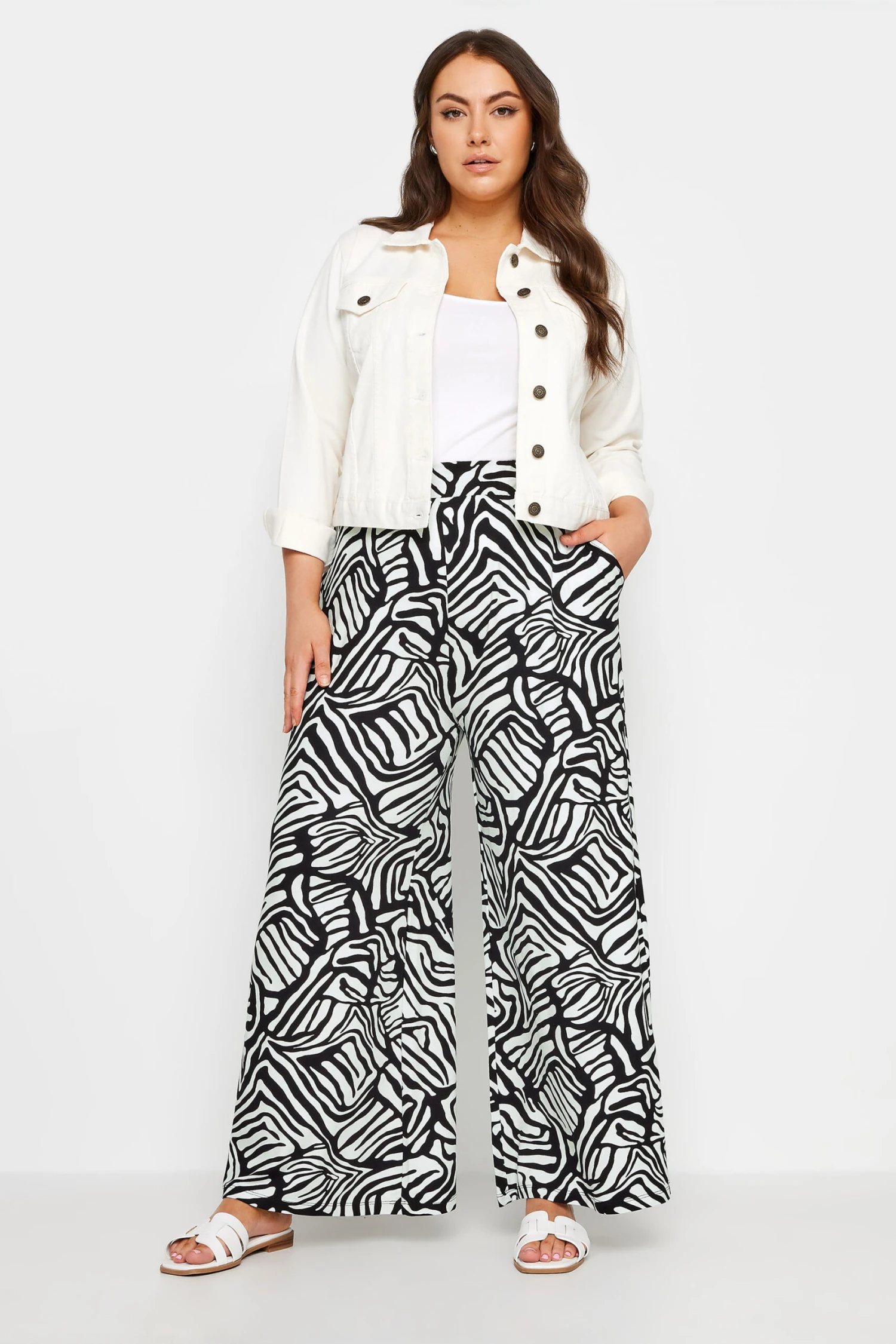 YOURS - Pantalon Wide Leg Noir & Blanc Abstrait 4 YOURS - Pantalon Wide Leg Noir & Blanc Abstrait – Image 2
