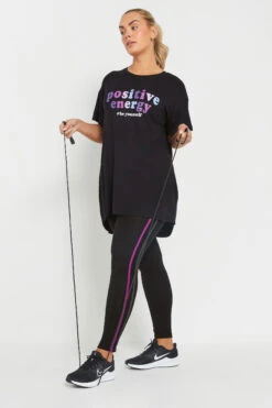 YOURS ACTIVE - Top Noir 'Positive Energy' Manches Courtes 14 YOURS ACTIVE - Top Noir 'Positive Energy' Manches Courtes -Evans Boutique 9584a7a4 fce9 44 149366 B1