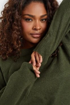 YOURS - Pull Vert Kaki En Maille 10 YOURS - Pull Vert Kaki En Maille -Evans Boutique 95af3f6f 4218 4c 280504 C