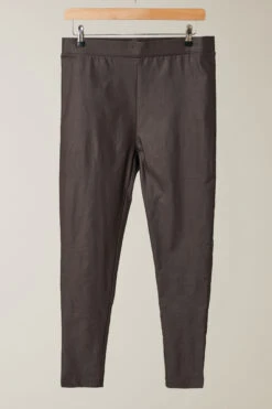 EVANS - Pantalon Marron Effet Cuir Taille Élastique -Evans Boutique 96a5cee8 0fc7 41 615784 P