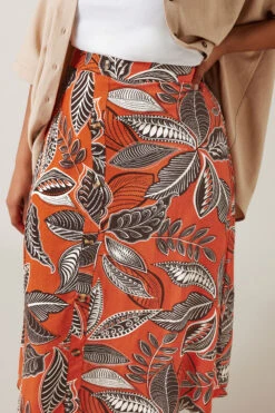 EVANS Curve Rust Orange Leaf Print Linen Midi Skirt -Evans Boutique 988c4fb1 a332 4f 615495 D