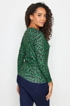 M&Co Green Leopard Print Wrap Top 10 M&Co Green Leopard Print Wrap Top -Evans Boutique 9930e64b 9f51 4a 500885 C