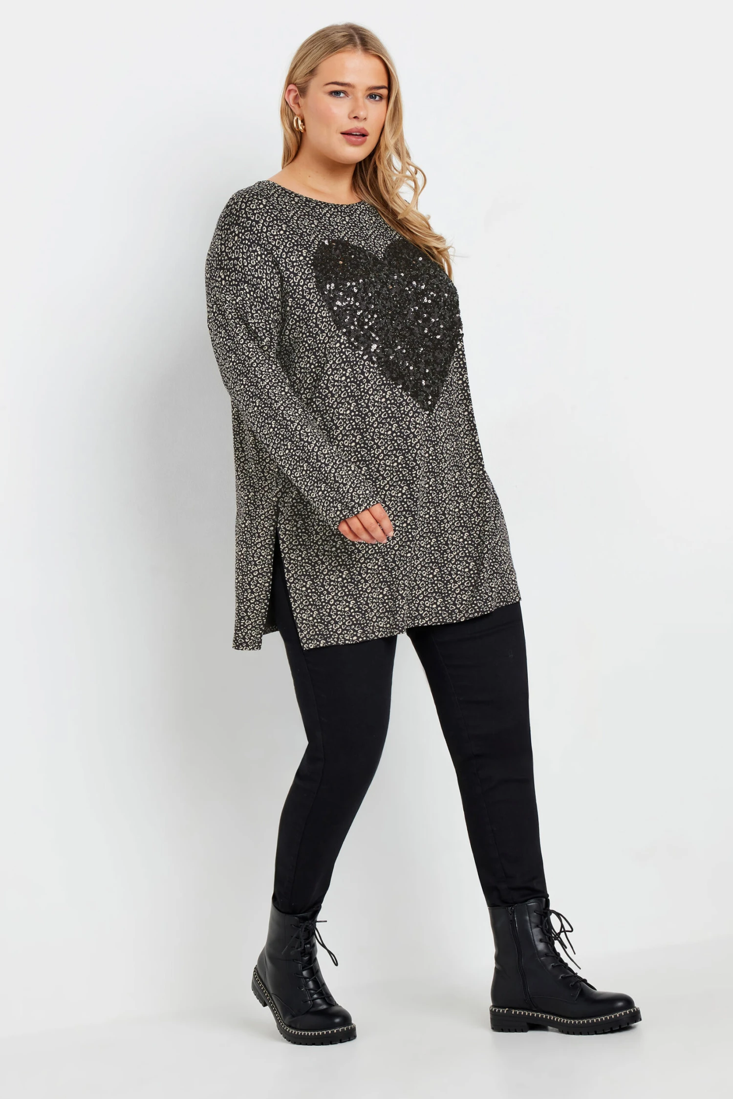 YOURS - Pull Noir & Blanc Coeur En Sequins Manches Longues 4 YOURS - Pull Noir & Blanc Coeur En Sequins Manches Longues – Image 2