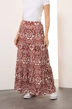 LTS Tall Red Floral Print Tiered Maxi Skirt 8 LTS Tall Red Floral Print Tiered Maxi Skirt -Evans Boutique 9bf9780d e3cc 4a 356594 B