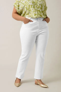 EVANS Curve White Denim Straight Leg Jeans -Evans Boutique 9cfbdea9 a6c1 44 616084 D