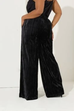 YOURS Curve Pantalon Large En Velours écrasé Noir 11 YOURS Curve Pantalon Large En Velours écrasé Noir -Evans Boutique 9df3e066 6395 40 310200 C